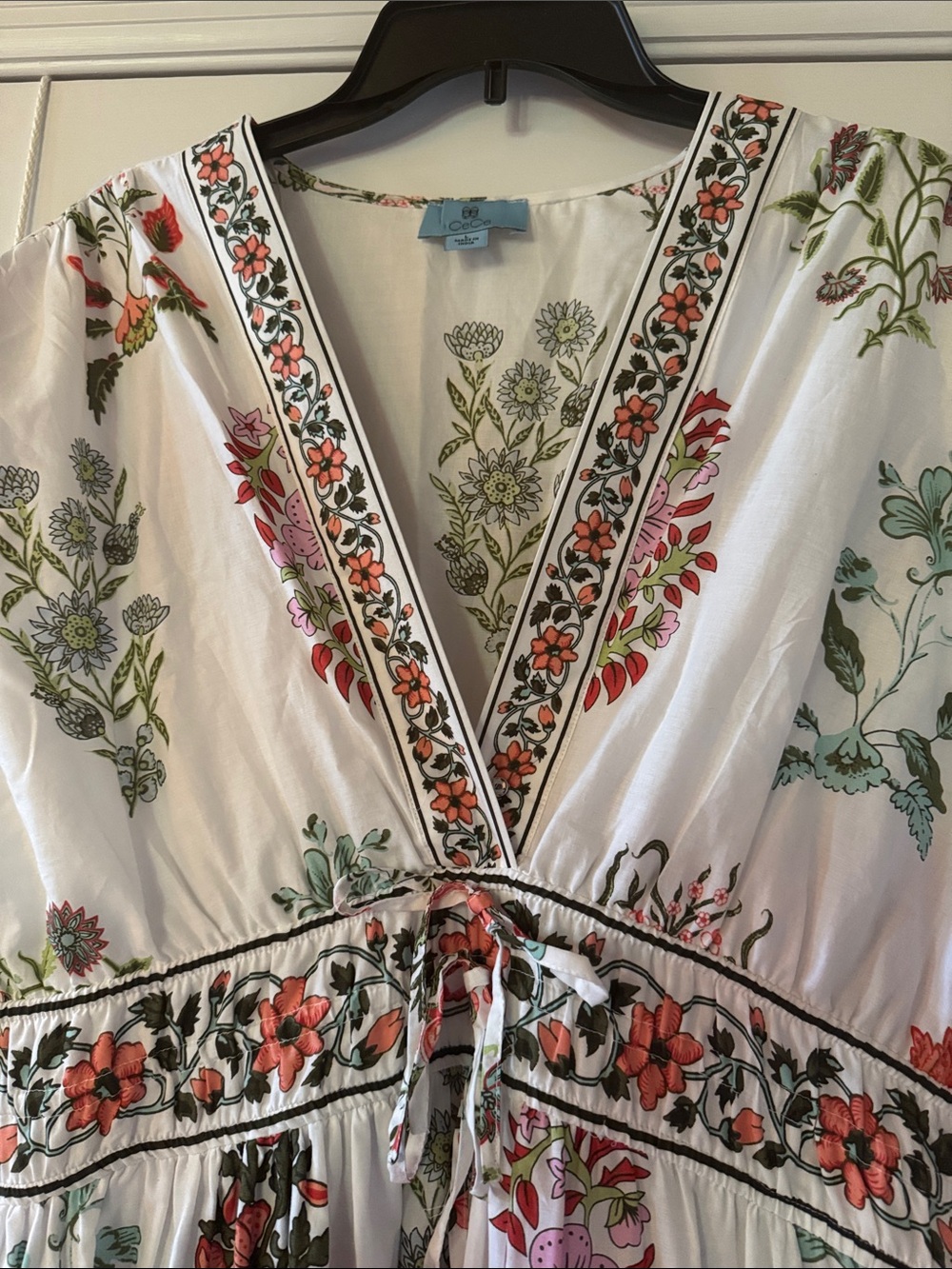 CeCe White Floral Maxi Dress with V-Neck and Drawstring Waist - Size Lg - NWT - Picture 2 of 8